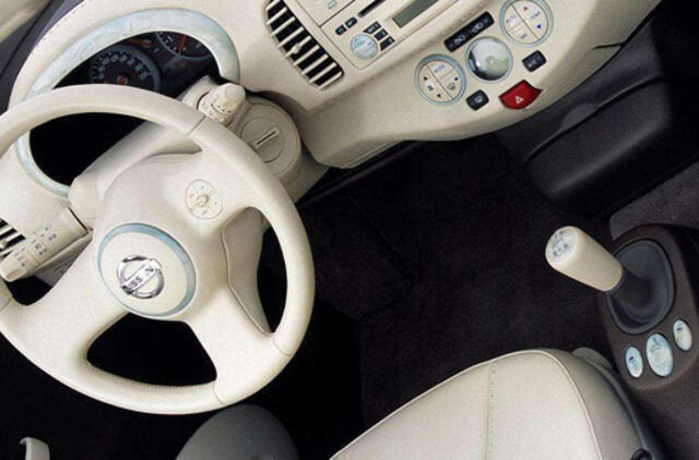 "Nissan" atšaukia per 800 tūkst. automobilių dėl vairo defektų