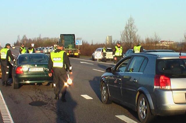 Policija užtvėrė pagrindinį įvažiavimą į Klaipėdą