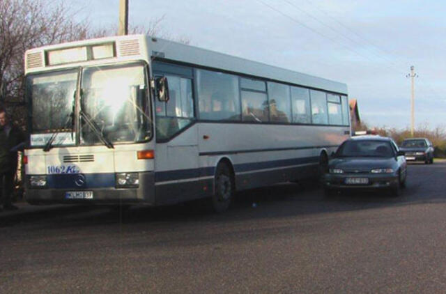 Autobuso keleivės atsidūrė ligoninėje