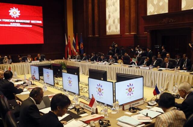 Azijos šalys ragina Šiaurės Korėją atsisakyti branduolinių ginklų