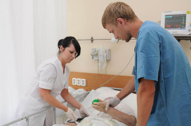 Pacientai net tik slaugomi, bet ir mokomi būti atsakingi