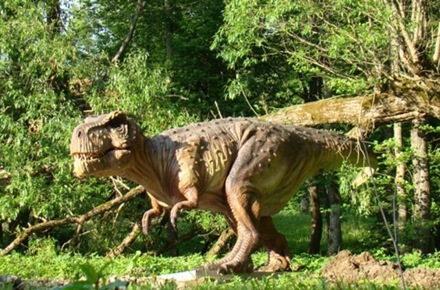 Radailiuose duris atvers dinozaurų parkas