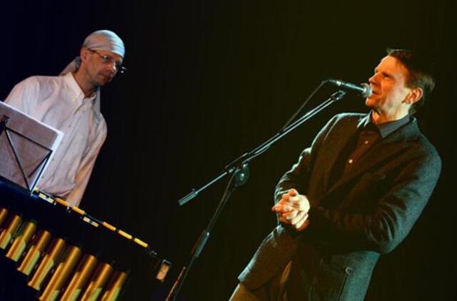 Rolandas Kazlas grįžta į Klaipėdą su poezijos ir muzikos programa