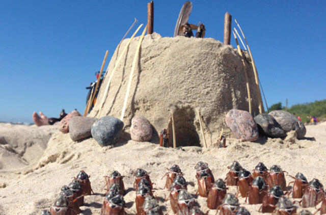 Skaitytojų vaizduotė: "Karkvabaliai - užkariautojai"