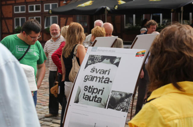 Atidaryta Sąjūdžio 25-mečiui skirta paroda