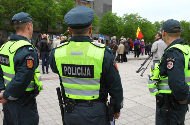 Pareigūnų algos šiemet nekils, protesto akcijų atsisakyti nežadama