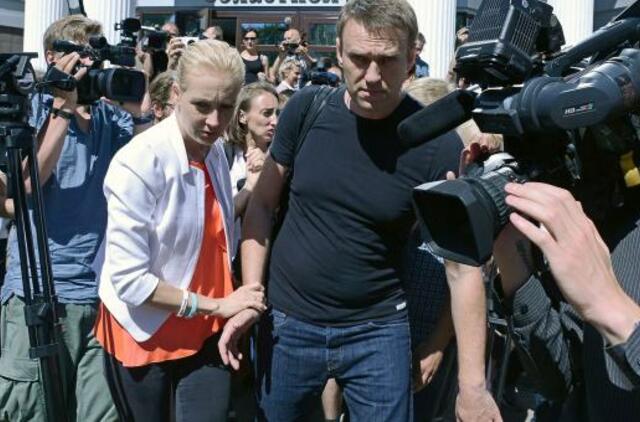 Teismas įpareigojo seimūną dalyvauti smurtinį elgesį keičiančiose programose