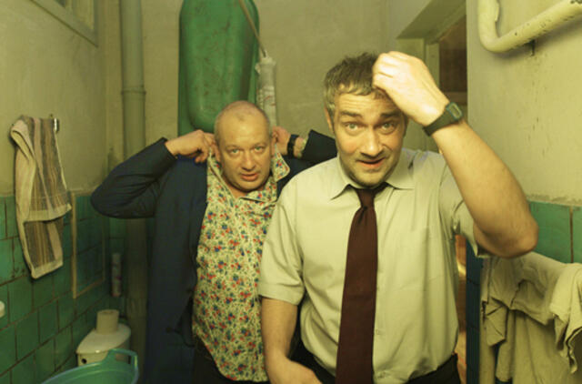 Vaidmenis komedijoje "Žaidžiame tiesą" aktoriai gavo burtų keliu