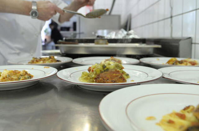 Vasarą padaugėja nesaugaus maisto