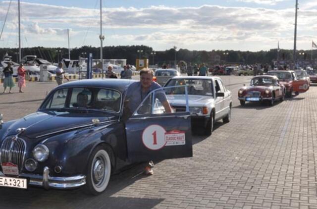 Džentelmeniškų automobilių ralis užsuko į Klaipėdą