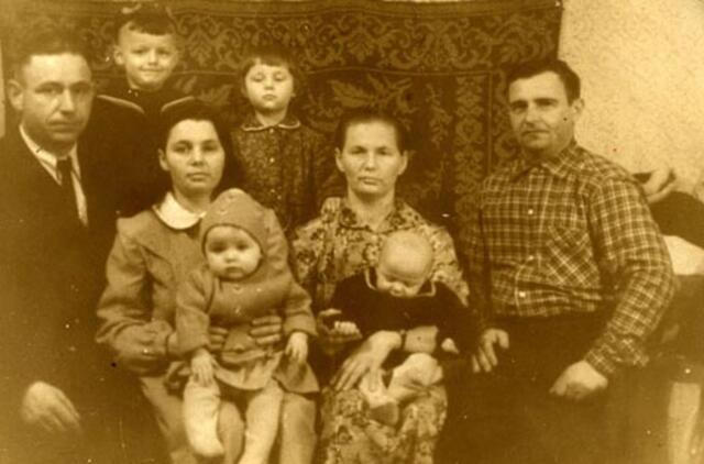 Klaipėdos akvarelės: namai ir žmonės (303)