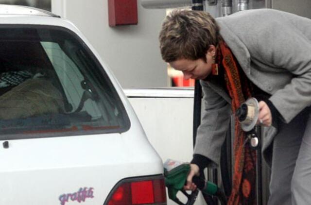 Mieganti vairuotoja Naujojoje Zelandijoje nuvažiavo 300 km