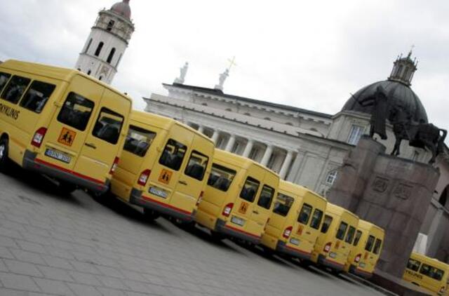 Mokinius vežios 645 geltonieji autobusai