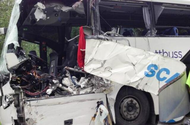 Norvegijoje susidūrus dviem autobusams žuvo 2 žmonės, 8 - sunkiai sužeisti