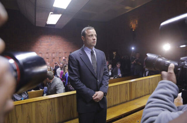 Oskarui Pistorijui pateikti kaltinimai dėl draugės nužudymo