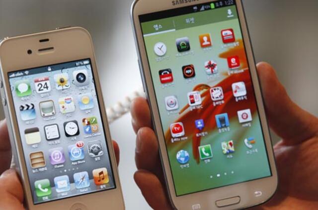 Pirmą kartą išmaniųjų telefonų pasaulyje parduodama daugiau nei paprastų mobiliųjų