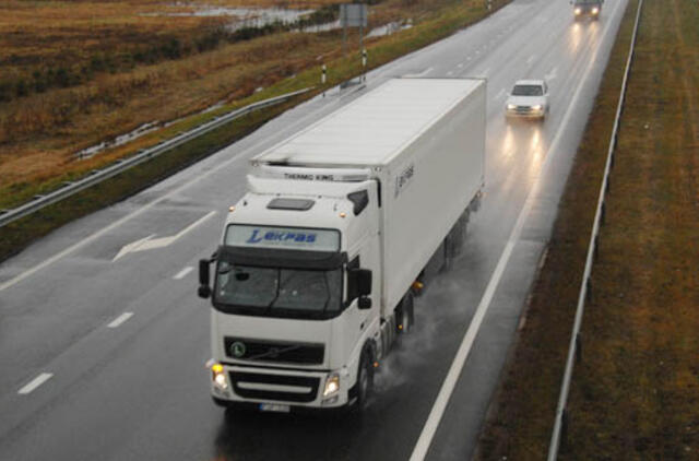 Vežėjai: pagal kelių būklę Lietuvą jau aplenkė baltarusai ir lenkai, aplenks ir latviai