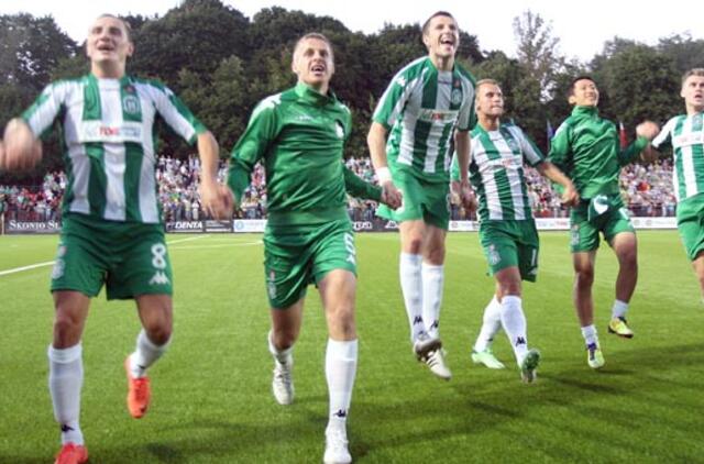 "Žalgiris" sutriuškino "Bangos" futbolininkus