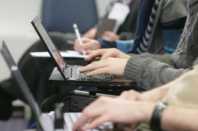 Kodėl žmonės naudojasi piratinėmis programomis?