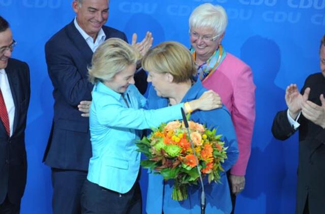 Krikdemams laimėjus rinkimus Angela Merkel taikosi į trečią kanclerės kadenciją