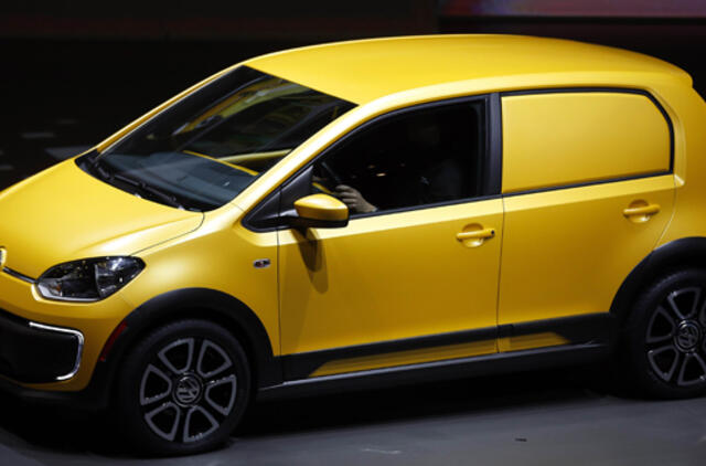 "Volkswagen" JAV rinkai siūlys ir komercinių automobilių