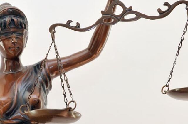 Buvusiam bendrovės direktoriui teks stoti prieš teismą