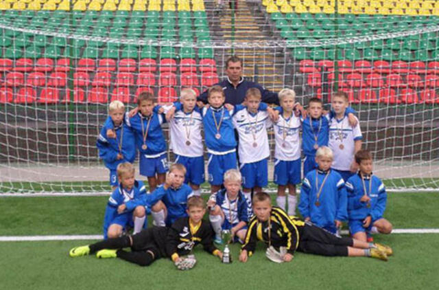 Jaunieji futbolininkai - treti