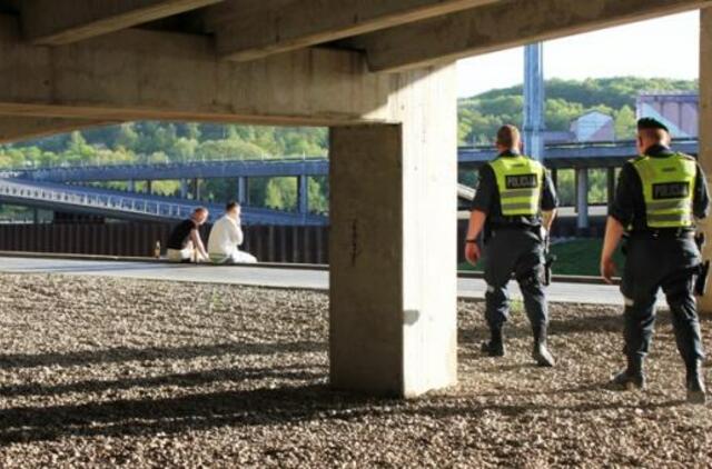 Policija tirs futbolo sirgalių elgesį