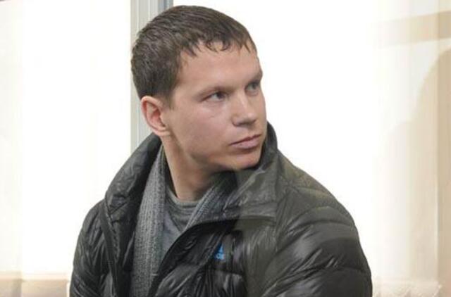 Policininko sūnų paliko už grotų