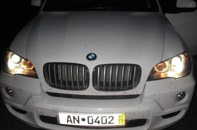 Prabangūs vogti automobiliai iš Europos per Lietuvą gabenti į Baltarusiją