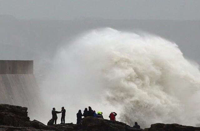 Prancūzijoje uragano auka tapo pagyvenusi moteris