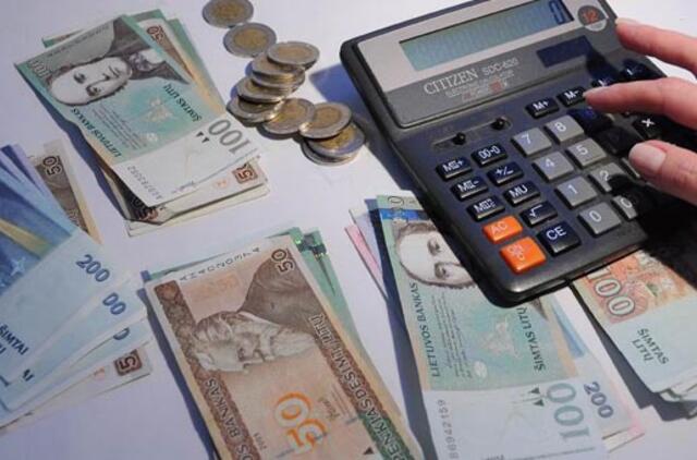 Apklausa: nors finansiniai įsipareigojimai yra našta, tik kas antra šeima skaičiuoja išlaidas