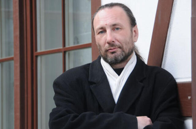 Donelaitis, einantis Lietuvos ambasadoriaus pareigas