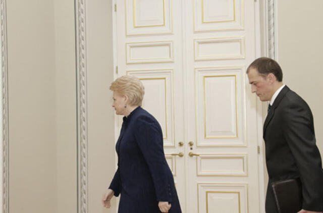 Prezidentė: "Po žurnalistų apklausų STT turi atlikti tarnybinį patikrinimą"