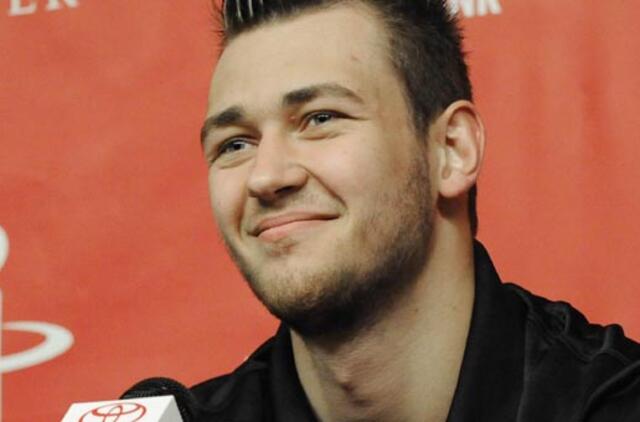 "Rockets" komanda su Donatu Motiejūnu iškovojo ketvirtąją pergalę iš eilės