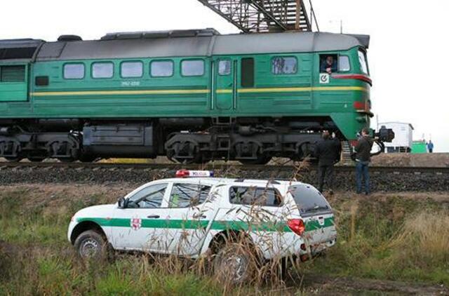 Ties Kuršėnais traukinys suvažinėjo vyrą