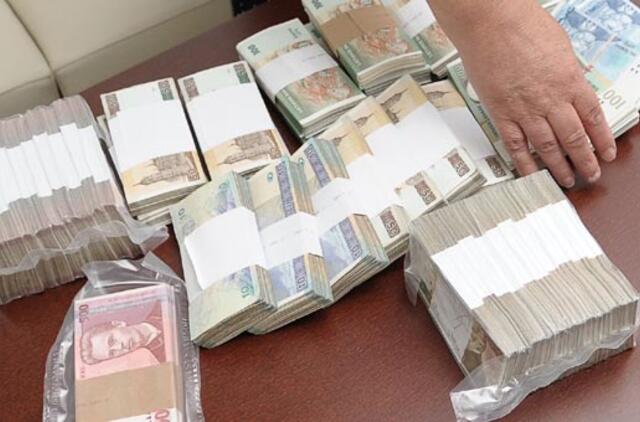 Vyriausybė svarstys atsiskaitymų grynaisiais ribojimą