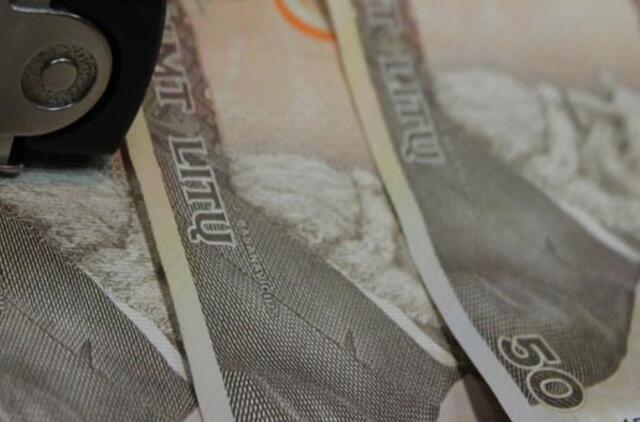 Girtas dviratininkas siūlė 150 litų kyšį