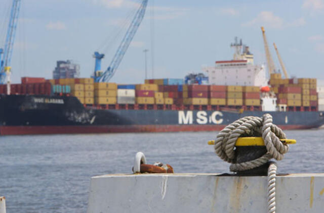 Laivų makleriai stebuklo 2014-aisiais nesitiki