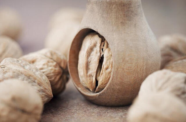 Riešutai – tradicinis žiemos švenčių akcentas