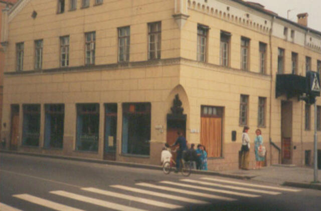 Klaipėdos akvarelės: namai ir žmonės (322)