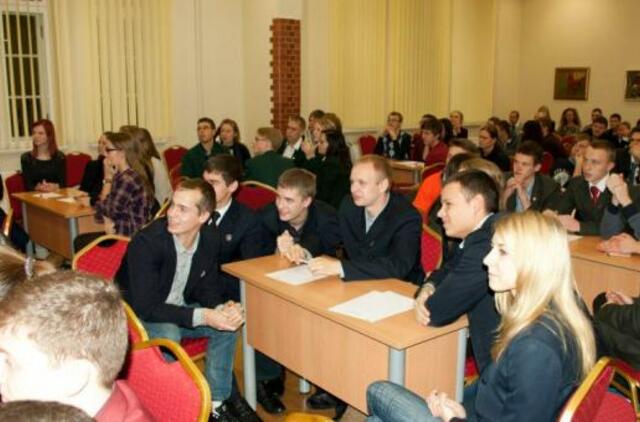 Klaipėdos universitetas ieško gudriausiųjų moksleivių