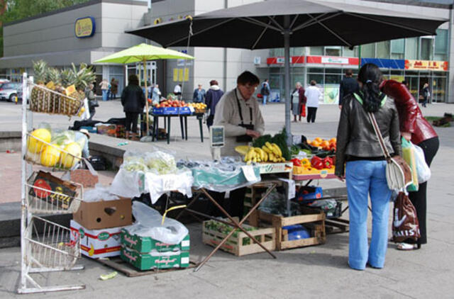 Prekiauti turgaus prieigose - keliskart pigiau