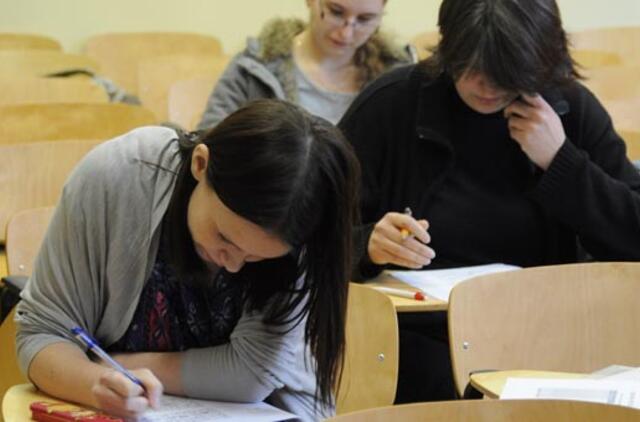 Studentai kviečiami teikti paraiškas socialinei stipendijai gauti