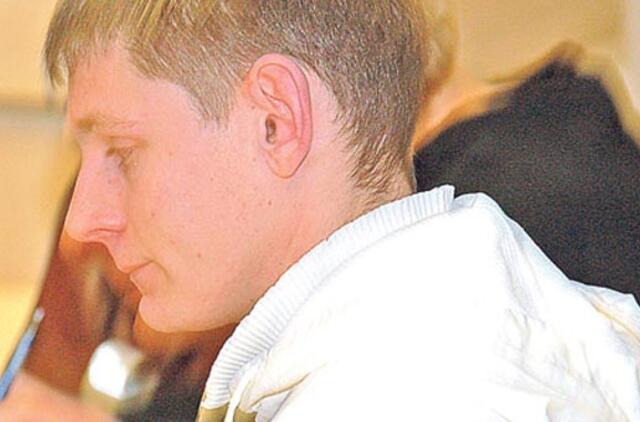 Šventoriuje moterį išniekinęs jaunuolis kalės 4 metus