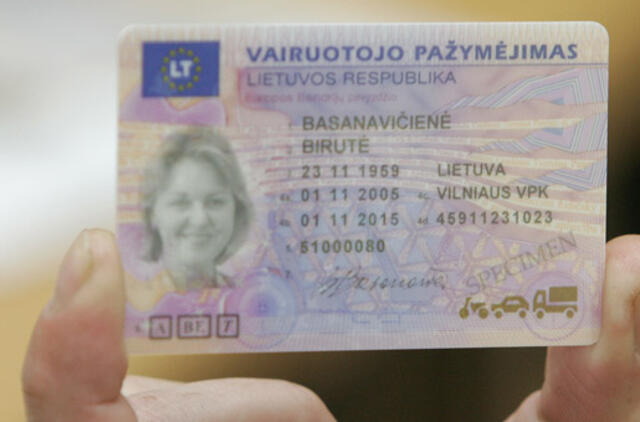 Vairuotojo pažymėjimas - kaip pasas arba asmens tapatybės kortelė