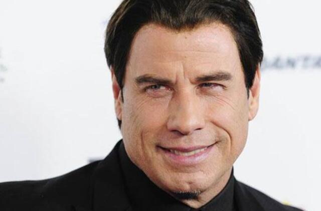 Džonas Travolta: "Nebeskaičiuoju savo metų"