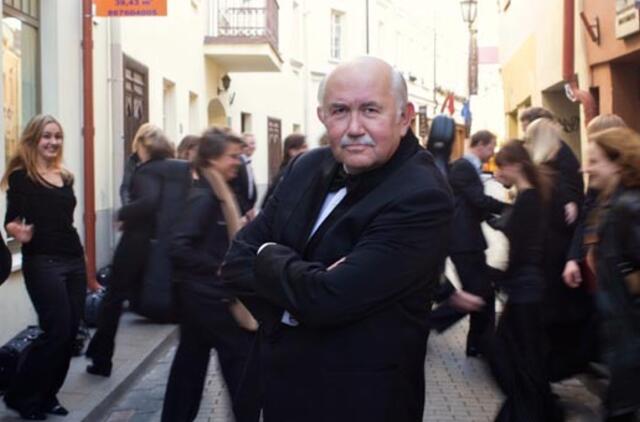 Maestro Donatas Katkus: "Meilė man asocijuojasi su užmerktom akim"