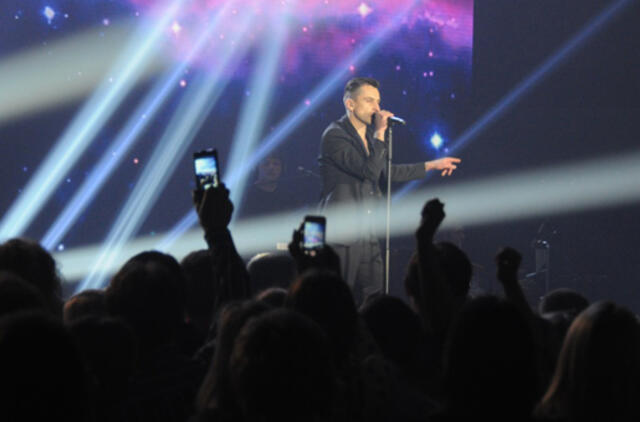 "Naktinės personos" uždegė publiką vidine šviesa