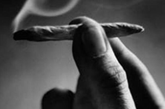 Nuo narkotikų apsvaigęs vairuotojas įtariamas mirtinai sužalojęs šešiametį